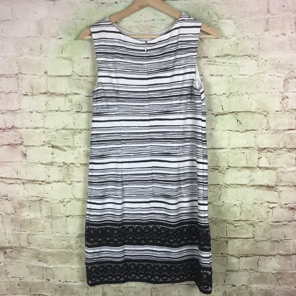 Ann Taylor Shift Dress Size 4P Stripe Black White - Picture 5 of 8